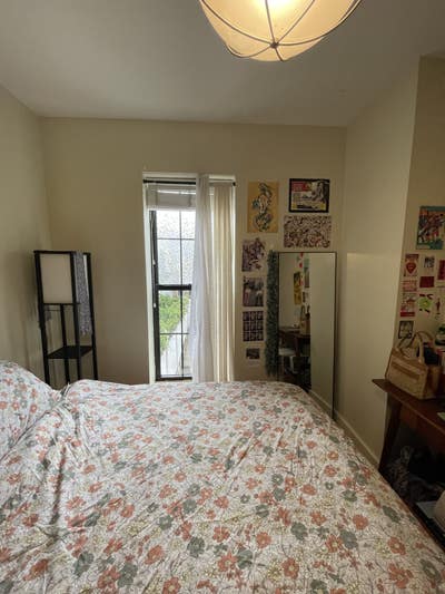 Private room and bathroom available Main Photo