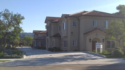 1Bed + 1Bed Both Private - 1 to 3 Rooms Available Main Photo