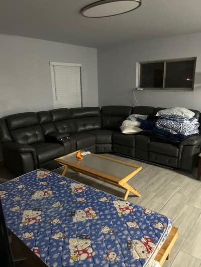 Looking for Roomate Main Photo