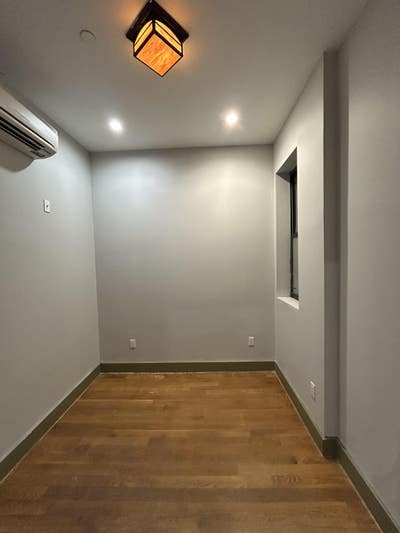 #303 Gorgeous 3BR duplex w backyard in Prime Crown Main Photo