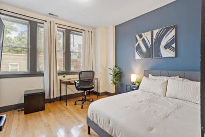 Modern Multiplex with Private Furnished Rooms + SM Main Photo