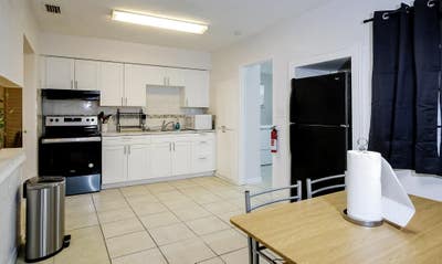 Beautiful  Southeast Seminole Heights!! CENTER OF  Main Photo