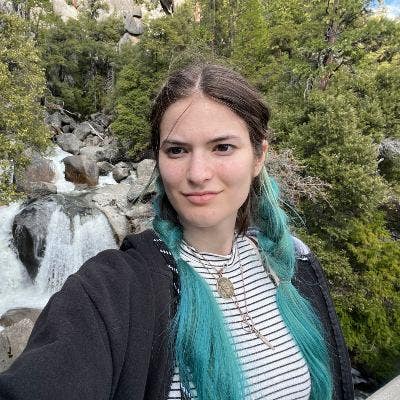 22 year old Female seeks a small or large room Main Photo