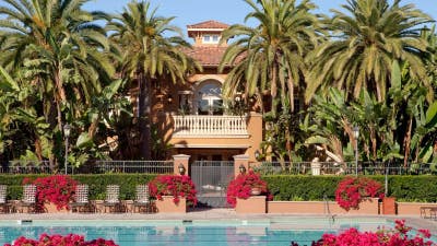 Beautiful one bed apartment in luxury complex  Main Photo