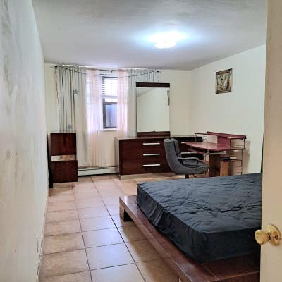 Big Nice Room in Sheephead Bay - Brooklyn Main Photo