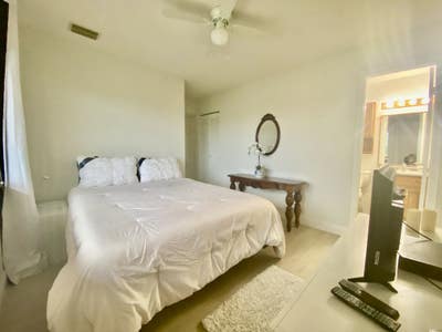 Cozy Room for Rent in West Palm Beach  Main Photo