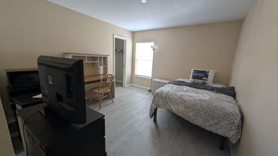 Furnished room for rent  Main Photo