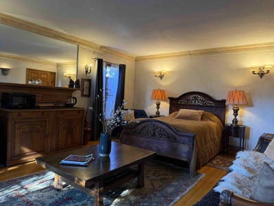 Peaceful Quiet Very Large Room Main Photo