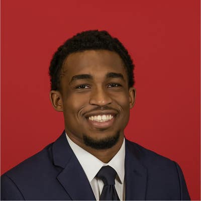 Professional Male seeks a large room Main Photo