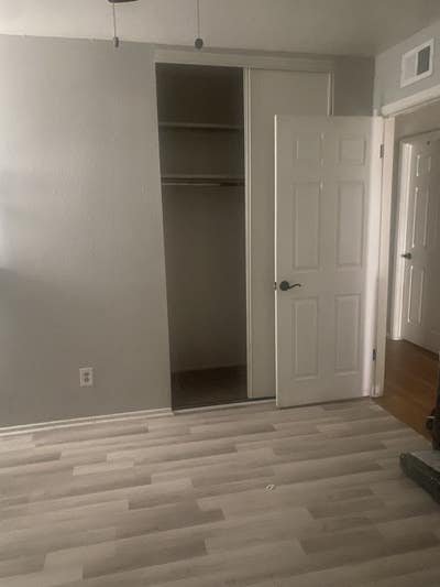 Room for rent Main Photo