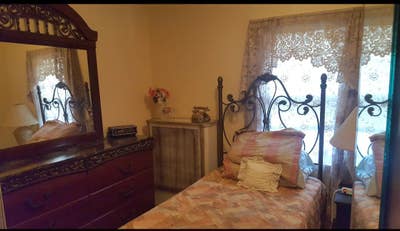 Cozy furnished room in clean home available ASAP Main Photo