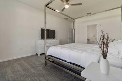 Elegant and Spacious Master Suite with 425 ft.Â² Main Photo