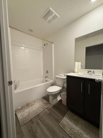 Rooms for rent Main Photo