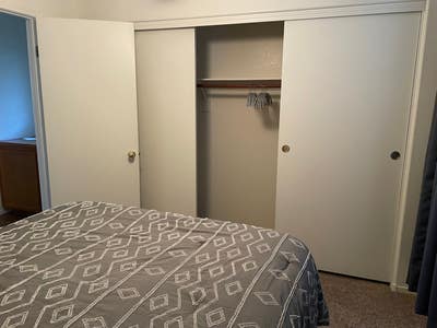 Room in house Main Photo