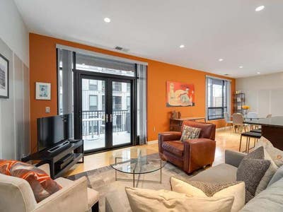 Walkable to Bde Maka Ska/Lake Calhoun Main Photo