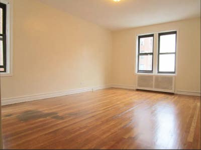 Large rent stabilized room available in a 4bd 2bth Main Photo