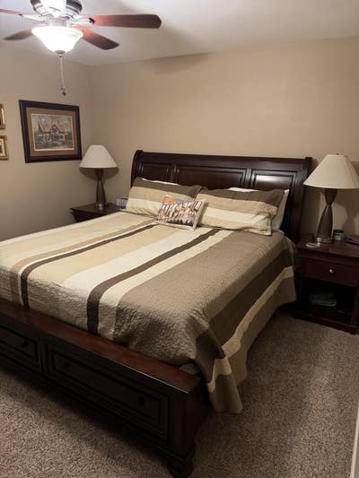 South Tulsa Room in spacious home Main Photo