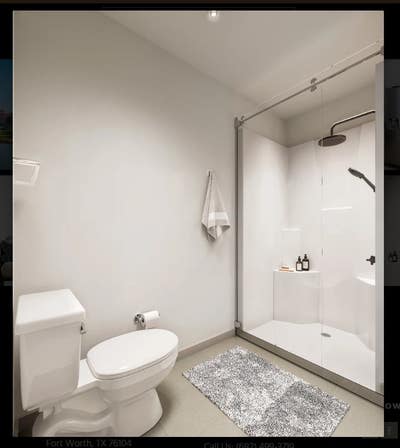 Nice studio apartment near hospital district Main Photo