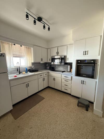 Renovated & comfy Sarasota House golf course commu Main Photo