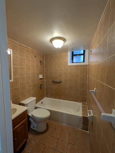 Small room  right across Brooklyn college  Main Photo