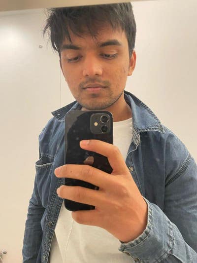I am looking for a shared or private room in ... Main Photo