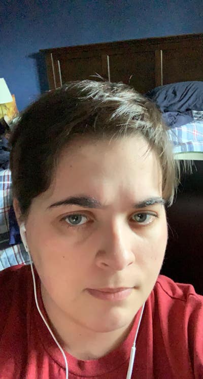 31 year old woman looking for Hollywood room Main Photo