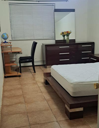  Nice, Spacious Room in Sheephead Bay - Brooklyn Main Photo