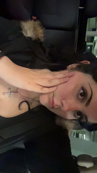 19 year old female looking for Studio City room Main Photo