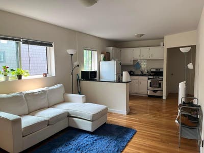 Private Room in a 2bed apartment in Central Square Main Photo