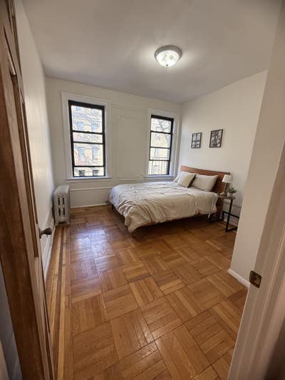 Furnished Room Near Columbia Presbyterian & Subway Main Photo