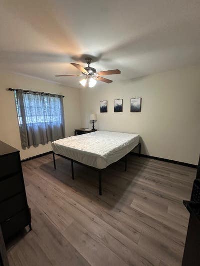 Move_In Ready Room — Utilities Included in East O Main Photo