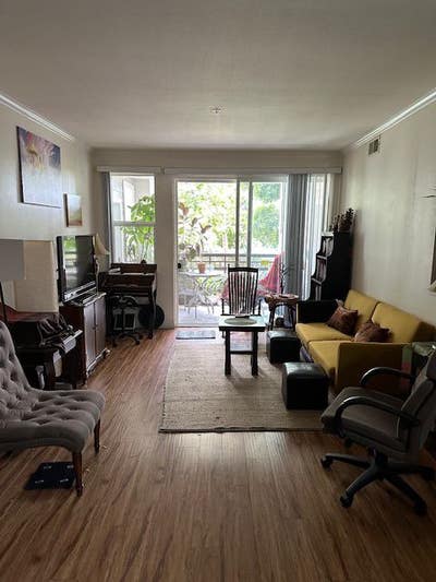 $1,800 - 1,100ft2 2b/2b House share (incl. util) Main Photo