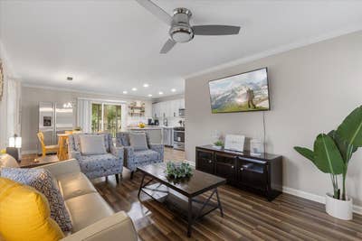  AirBnB‑Quality CoLiving 🛏 Only 3 Padmates |  Qui Main Photo