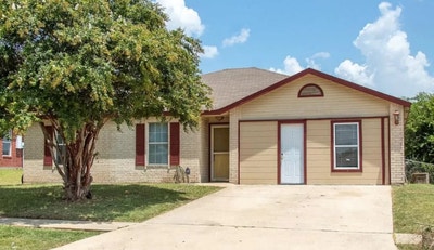 Room For Rent! Main Photo