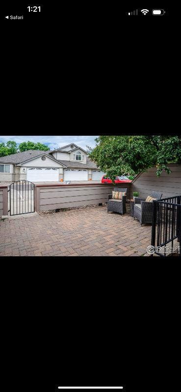 1 BR for rent in shared townhome Main Photo