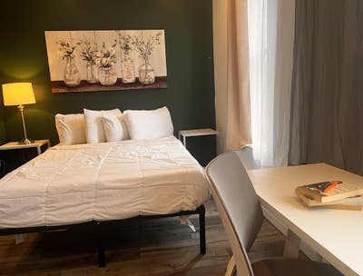 Philadelphia | Budget Room Near Temple U Main Photo