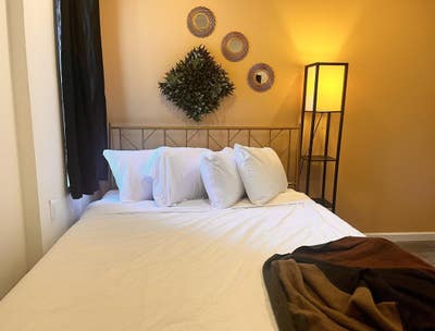 Philadelphia | Cozy Room by Temple U Main Photo