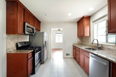 Arlington VA Beautiful Room For Rent Main Photo