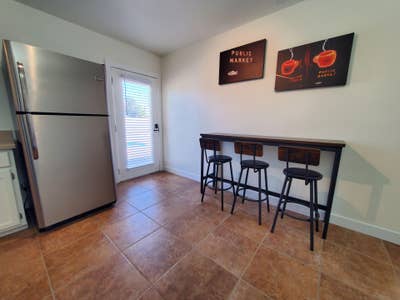 Swimming Pool Only Seconds Away from I, Shopping C Main Photo