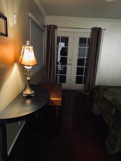 Master bedroom room for Rent  Main Photo