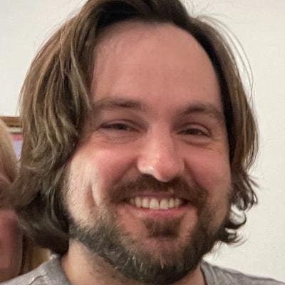 37 Male Needs Room for 1000 Monthly Ready Now Main Photo