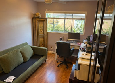 Bedroom for rent in very nice  neighborhood Main Photo