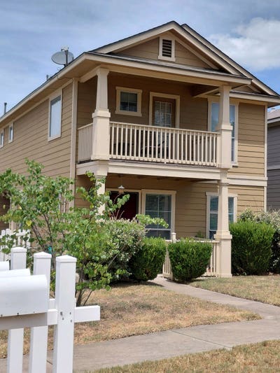 Single Mom & Public School Educator Main Photo