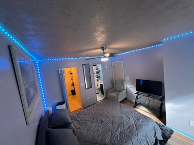 Private entrance room in Bradenton  Main Photo