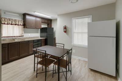  Modern Riverdale home with TOP HOST Main Photo