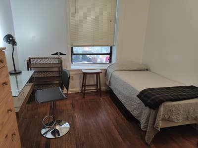 West Side & Columbia NO Fee Apartment Share  Main Photo