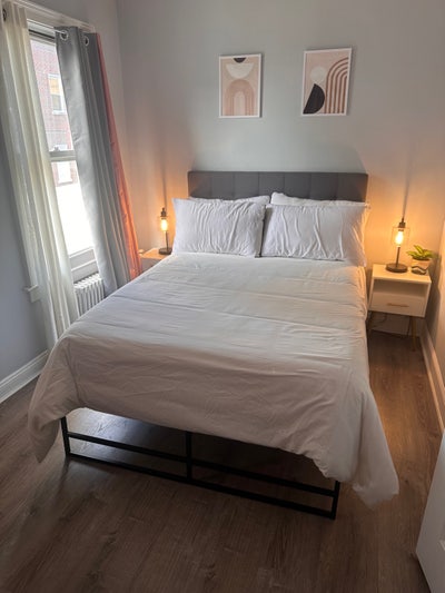 Airy Bedroom in NJ 15 min to NYC!  Main Photo