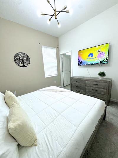 Spacious King Room in Resort Home near Disney_Ful Main Photo
