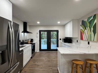 Newly renovated house in quiet neighborhood of Mar Main Photo