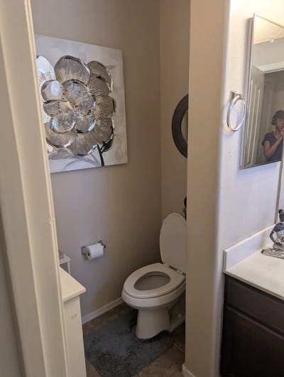 Beautiful large master bedroom with  full bath Main Photo